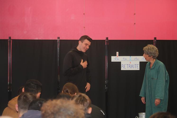 Des élèves de la MFR ont été invités à faire des saynètes.