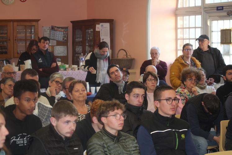 80 personnes étaient présentes.