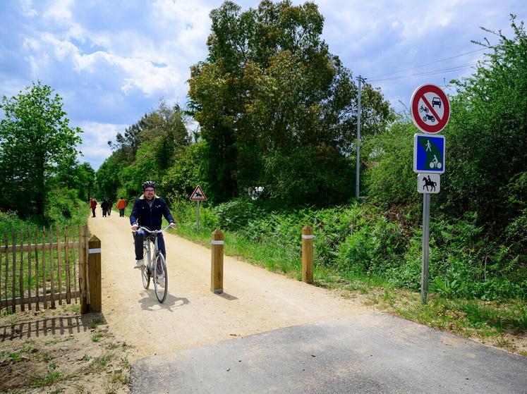La voie verte entre La Suze et La Flèche.