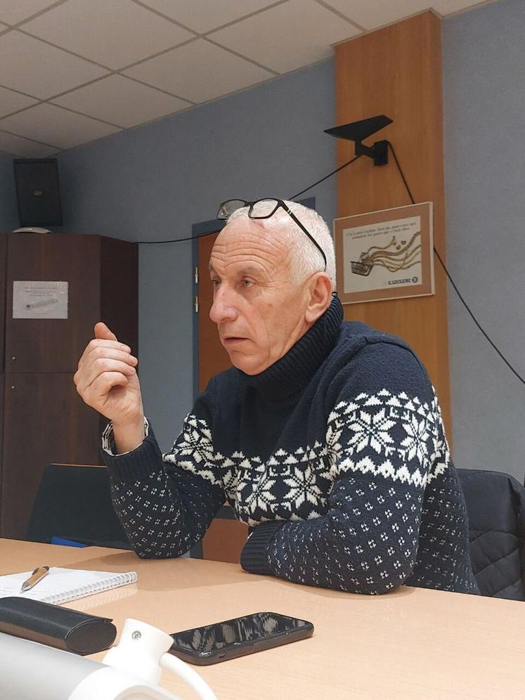 " Si la ferme France ne sait pas faire 50/60 € de mieux que nos voisins, il y a un problème pour notre avenir ", a martelé Pascal Clément.

