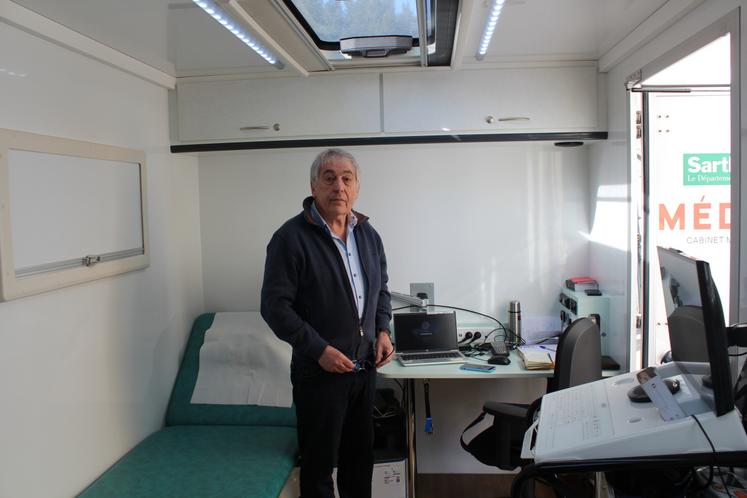 Le Docteur Grosse, 78 ans, et la vocation intacte.