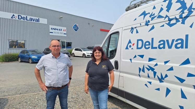 image d'archives Agri 53 : Jérôme Haigron, directeur d'Animat 53, aux côtés de Corinne Jousse, responsable des ressources humaines.