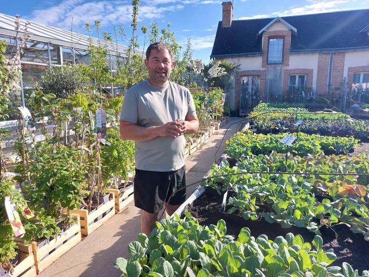 Nicolas Mouette est horticulteur et pépiniériste à Beaumont-sur-Sarthe.