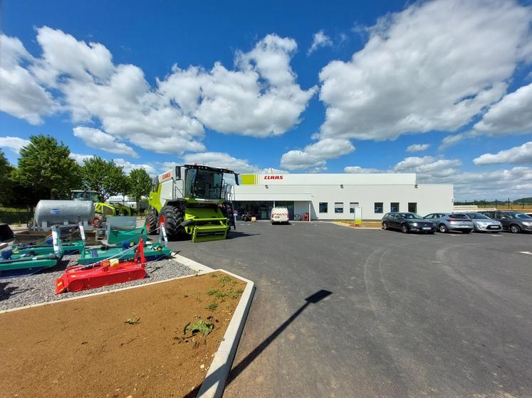 Le bâtiment de Claas Conlie est le premier à être sorti de terre sur l'extension de la ZA des 4C.