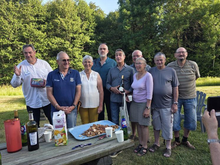 Les membres de la commission voyage de la FDSEA 72.