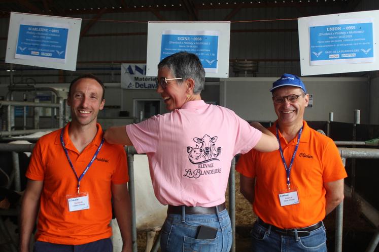 Frédéric, Isabelle et Olivier Pousse. En bas à droite, quatre techniciens « bleus » : Aurion Colas, Maxime Bruon, Bastien Rocher et François Charles.