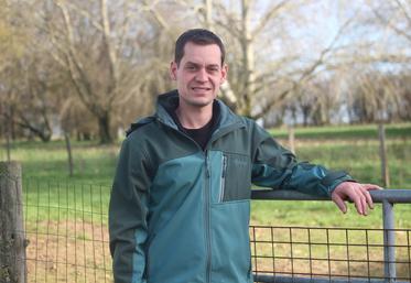 David Marteau, 31 ans, est installé en volailles et cultures à Fontenay sur Vègre.