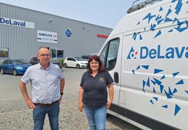 image d'archives Agri 53 : Jérôme Haigron, directeur d'Animat 53, aux côtés de Corinne Jousse, responsable des ressources humaines.