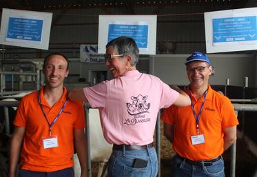 Frédéric, Isabelle et Olivier Pousse. En bas à droite, quatre techniciens « bleus » : Aurion Colas, Maxime Bruon, Bastien Rocher et François Charles.