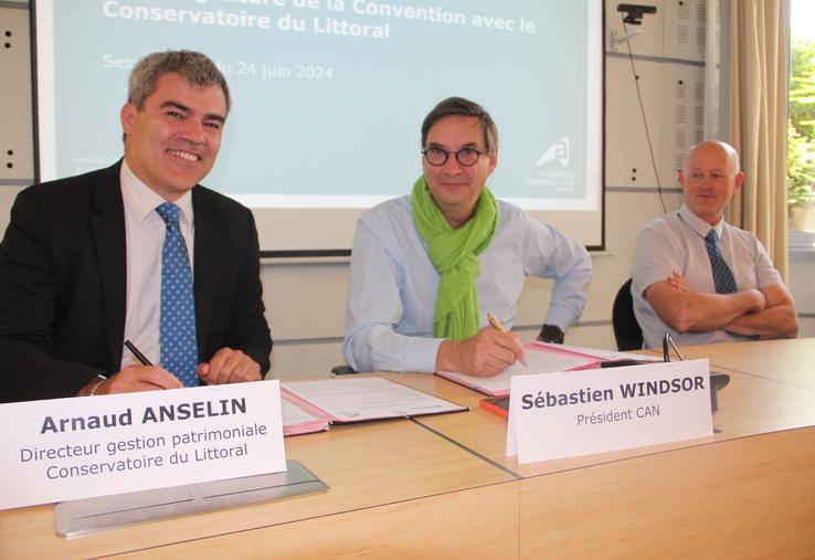 CAN et Conservatoire du Littoral échangent déjà depuis plusieurs années mais cette convention permettra de formaliser cette coopération. "Nous allons avoir recours à votre expertise en utilisant votre maillage local", ont souligné les responsables du Conservatoire.