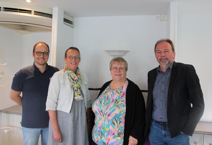 De gauche à droite, Yoann Corigliano et Anne Pelletier, salariés chez Réagir, Christine Dumont, présidente de l'association et Jean-Yves Heurtin, président de la Chambre d'agriculture du Calvados.