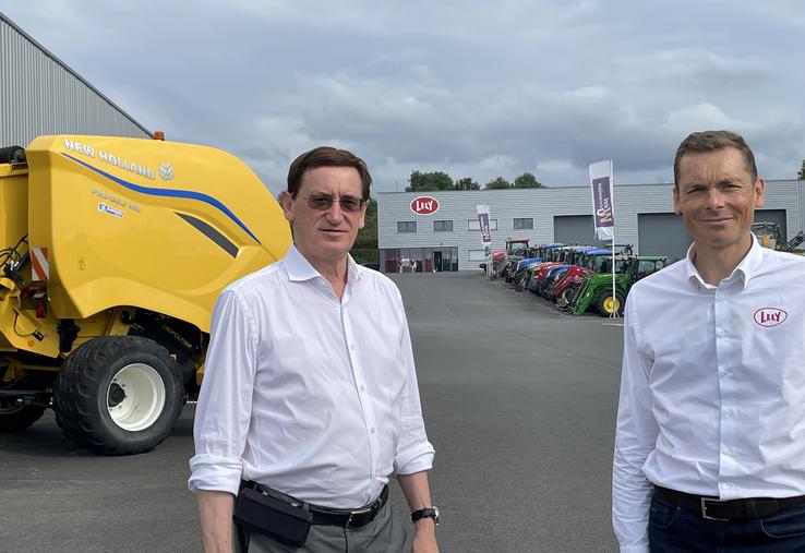 Pascal Blanchard, président du groupe Blanchard, aux côtés de Damien Dony, directeur général du pôle robotique & industrie.