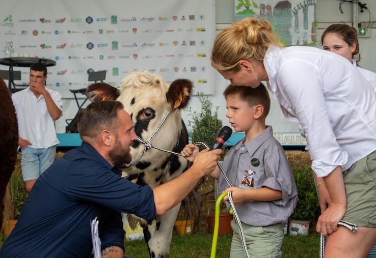 Vincent Lecoq, conseiller élevage allaitant chez Littoral Normand, sera aux commandes du ring de Vachement Caen, dimanche 15 septembre. Il donnera de la voix au micro pour animer la journée. Objectif : dépoussiérer l'image agricole auprès du grand public.