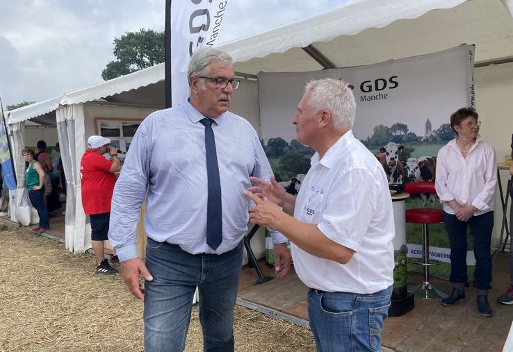 Pascal Férey, président de la Chambre d'agriculture de la Manche et Hervé Marie, président du GDS font le point sur la situation sanitaire de la Manche.