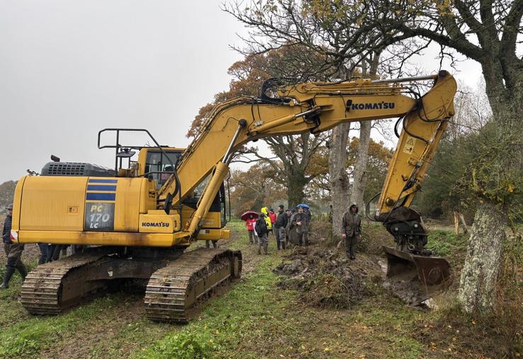 C'est Adrien Ecolivet, entrepreneur, qui a procédé aux travaux d'entretien le 18 novembre