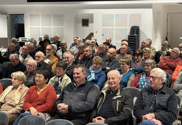 Une soixantaine de personnes a participé à la section des anciens exploitants présidée par Gérard Bédouin.
