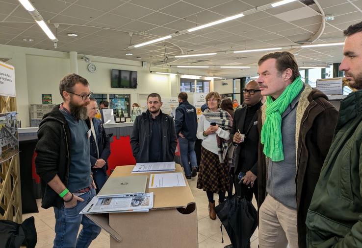 Malgré la neige abondante, la 7e édition du forum Champs d'innovation a bien eu lieu, jeudi 21 novembre au lycée agricole du Robillard (14).