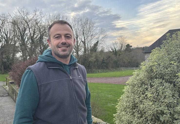 À 45 ans, Jean-François Bouillon, agriculteur à Saint-Sauveur-Villages, se situe en n° 6 sur la liste commune FDSEA-JA, aux élections de la Chambre d'agriculture.