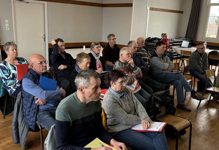 Dans le sud Manche, une quinzaine de personnes a participé au Forum cédants initié par les Jeunes agriculteurs de la Manche.