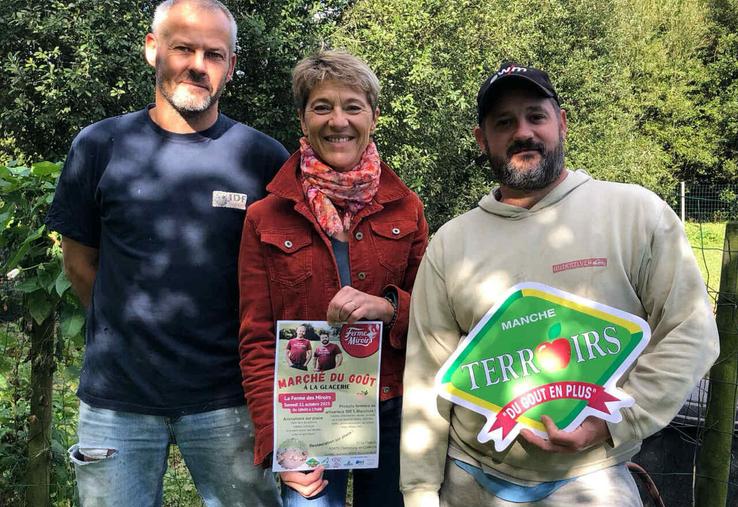 Nathalie Hédou entourée de Nicolas Dupey et Nicolas Cauchard.