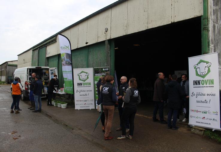 Sur l'exploitation agricole du lycée Pierre Corneille au Neubourg, la journée Inn'ovin a accueilli 22 partenaires.