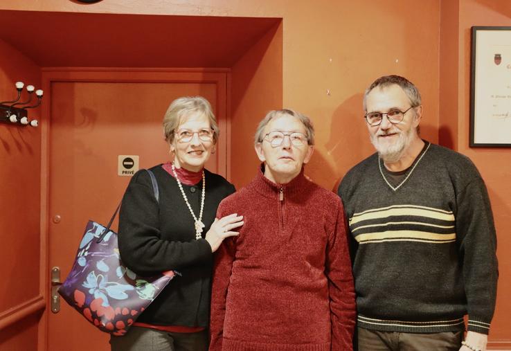 Christine, Jean-Paul et Éric sont les trois bénévoles à l'origine des cafés Parkinson organisés tous les derniers jeudis du mois à Bayeux.