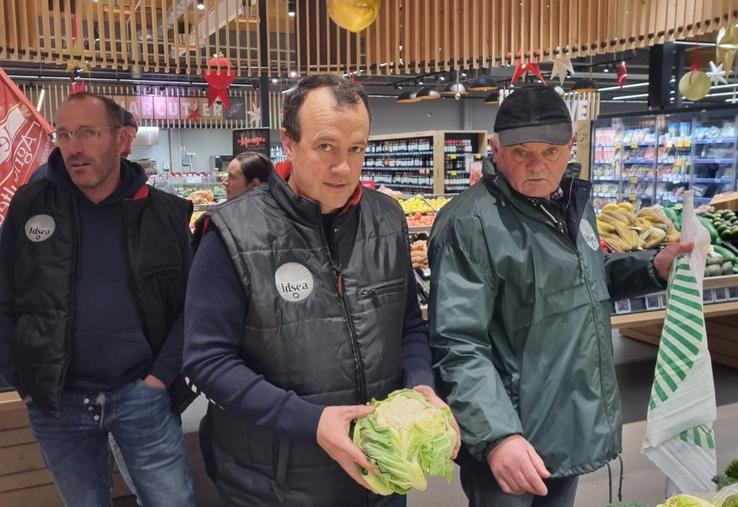 Une des dernières actions syndicales a conduit Rémi Paugam à soutenir les producteurs légumiers de la Manche dans le nord du département. Dans les prochains jours, il sera aux côtés de ses collègues issus de toutes les filières.