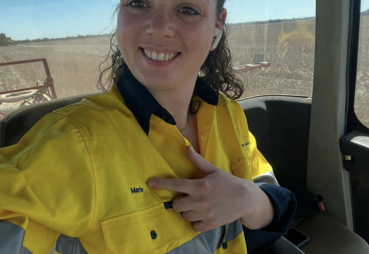 Marie est restée quelques mois en Australie. Elle a pu travailler sur une ferme céréalière de Nouvelle-Galles du Sud.