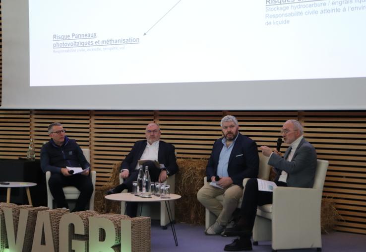 Mathieu Bignon, Jean-Yves Batard, Jonathan Lenourichel et Jean-Michel Geeraert ont échangé, à l'occasion des rendez-vous de l'agriculture normande, sur la sécurisation des exploitations.