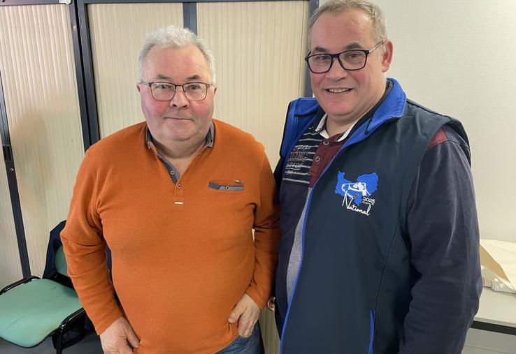 Thierry Chanu (à gauche), engagé en tant que président depuis 2005, cède sa place à la tête de l'Association PH Normandie. C'est Laurent Roche (61) qui reprend le flambeau.