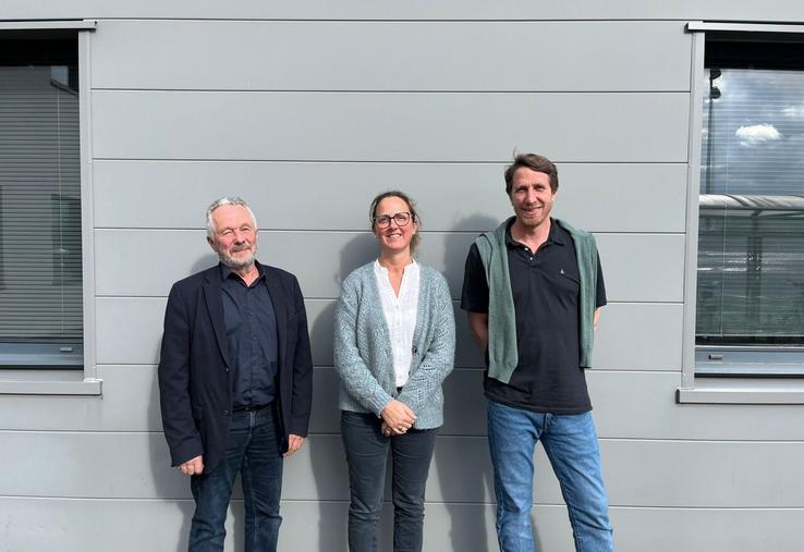 Les FDSEA du Calvados et de la Manche s'unissent pour accueillir le 80e congrès de la FNSEA en 2026 avec entre autres Alain Lebaudy, responsable des bénévoles, Nadège Mahé, vice-présidente de la FDSEA 50 et Guillaume Férey, secrétaire général de la FDSEA 14.