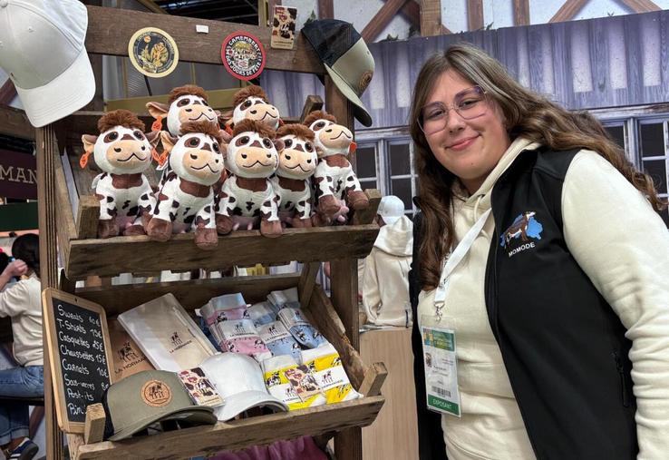 Maude Quellier, lors du SIA 2026. "Malgré l'absence des bovins nous avons défendu la race Normande et répondu à beaucoup de questionnements."