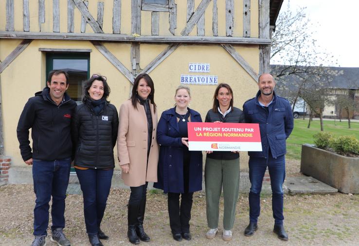 "En ouvrant les entreprises au grand public, le tourisme de savoir-faire contribue à la diversification de l'offre touristique et à la découverte des savoir-faire d'excellence", confirme le Conseil régional, vendredi 27 mars, sur le domaine cidricole Michel Bréavoine.