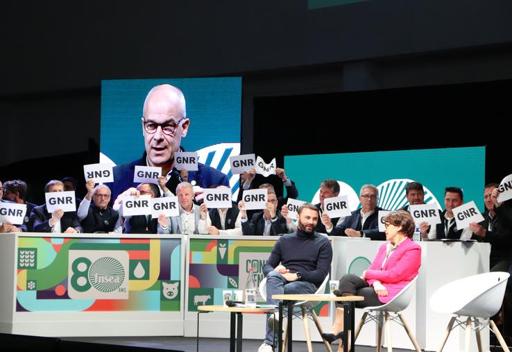 Arnaud Rousseau, président de la FNSEA, et candidat à sa succession, a dressé un moment de vérité face à la ministre de l'Agriculture, des congressistes, et partenaires.