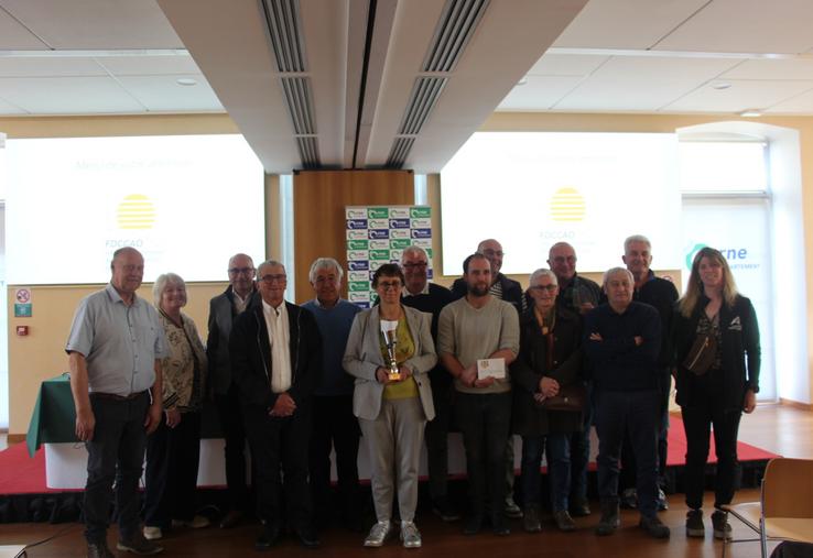 Les lauréats du concours des comices de 2025 dans les catégories "bovins reproducteurs" et "activités rurales développées".