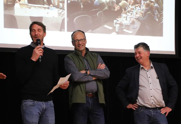 Guillaume Férey, Xavier Hay et Jean-Michel Hamel (Nadège Mahé ne pouvant être là) ont tenu à remercier personnellement les bénévoles, lors de la soirée organisée en leur honneur, mardi 14 avril.