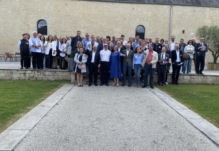 "Le lin européen est un atout, il faut en avoir conscience", décrit Lucie Morgand, présidente de l'AGPL, dont l'assemblée générale s'est tenue en Normandie en juin 2026.