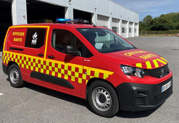Mardi 21 juillet 2026, un agriculteur d'une trentaine d'année décède dans un accident de la route à Tinchebray-Bocage. Une enquête est en cours afin de déterminer les causes de l'accident. 