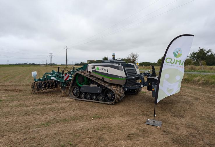 Le robot agricole autonome AgXeed sera en démonstration à 11 h 30 et 15 h 30, dimanche 30 août, lors de la Fête de la Terre au lieu-dit Le Frêne. 