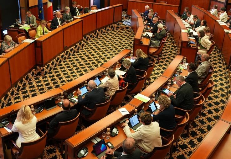 Vendredi 25 septembre, sous la présidence de Christophe de Balorre, l'assemblée départementale a posé les grandes lignes du budget 2027.