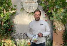 "C'est une fierté de pouvoir, à travers un festival qui prône les produits normands, la convivialité et l'authenticité d'un territoire, mettre en avant notre chips naturelle", se réjouit Guillaume Duchemin de la Ferme de l'Odon.