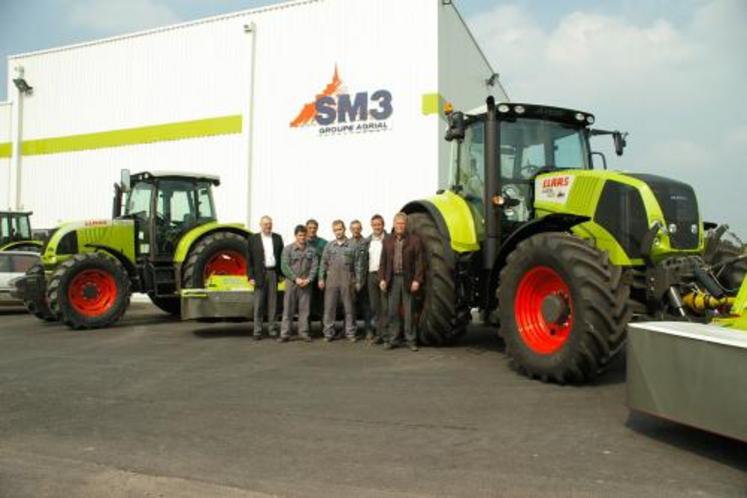 L’équipe de SM3 Périers autour de Jacques Lebaron (directeur général de SM3), Anthony Bouchard (responsable du site), Pierre Joly et Samuel Gibert (service commercial).