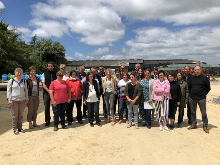 Les élus ont livré leurs ambitions locales et régionales pour le territoire et les collaborateurs leurs attentes. Une  change intéressant et convivial. Une formule à renouveler.