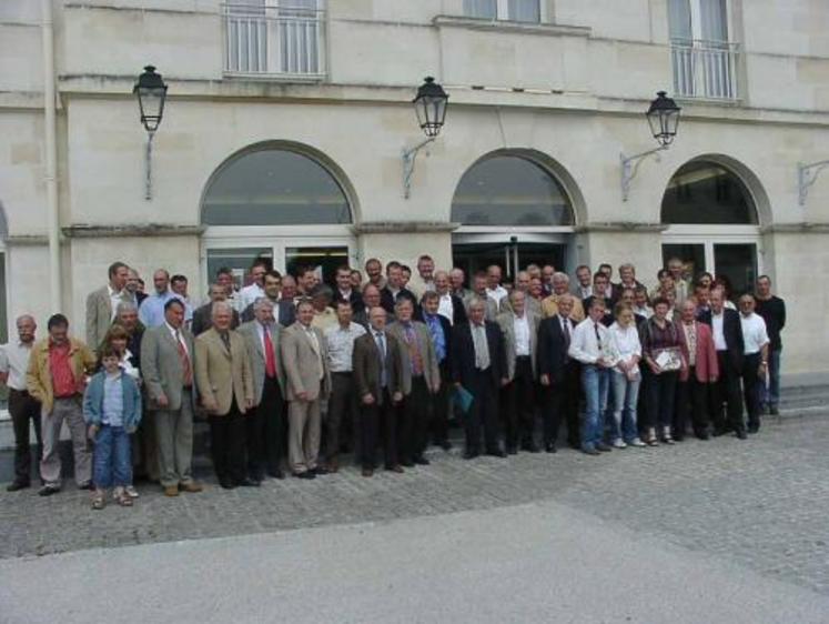 Petite photo de famille pour les producteurs qui ont porté haut les couleurs du département