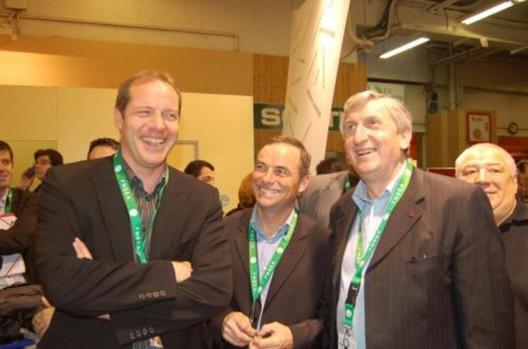 Sur le stand de la FNSEA, l'ambiance est à la bonne humeur avec Bernard Hinault et Jean-Michel Lemétayer.