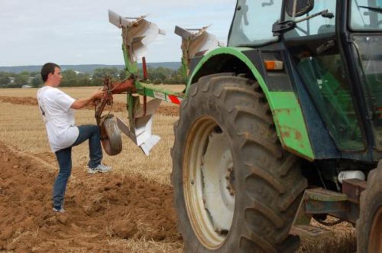 14 agriculteurs, âgés de 18 à 25 ans, ont participé au concours départemental de labour.