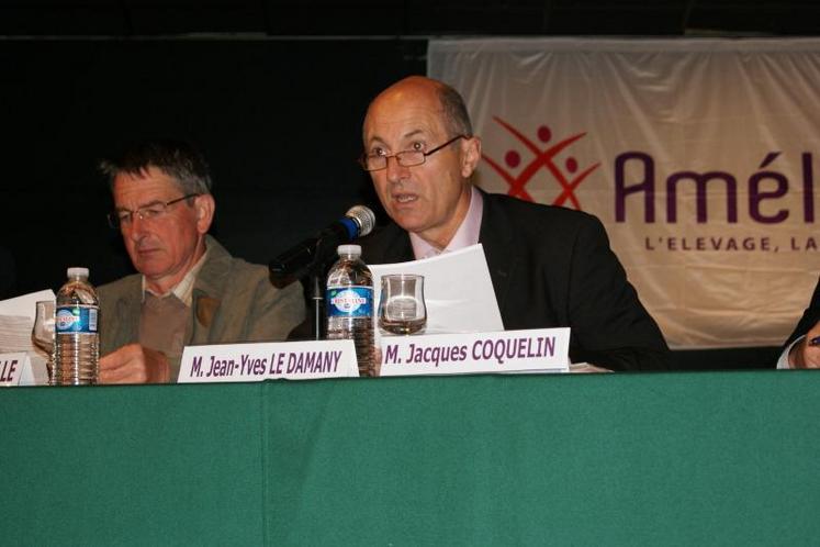 Jean Yves Le Damany, président d’Amélis, « l’un des défis de la coopérative ? Répondre à une individualisation du service à l’éleveur ».