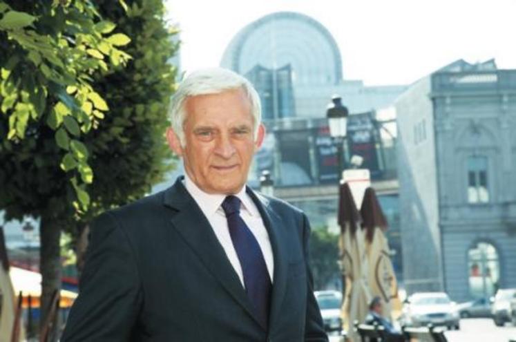 Jerzy Buzek, nouveau président du Parlement européen.