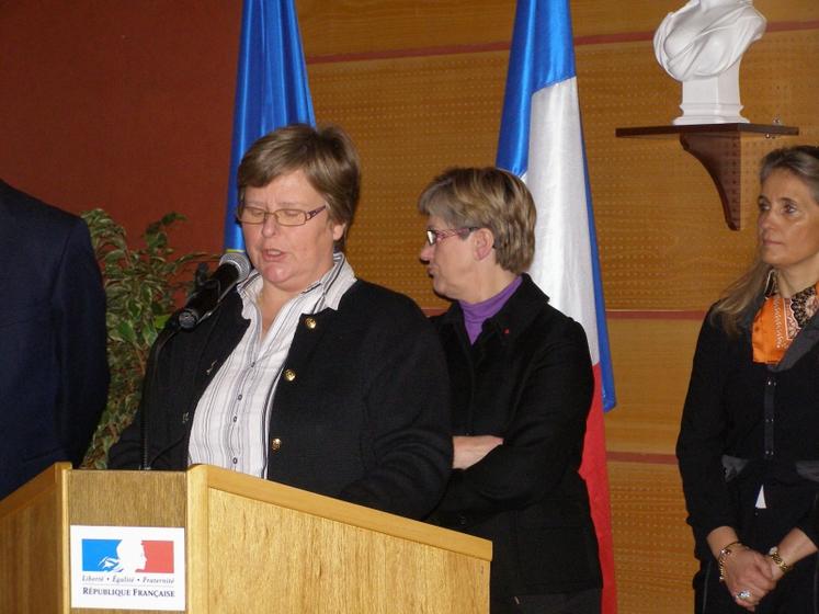 Agnès Marre (à gauche) présidente de la commission des agricultrices de  la FDSEA de l’Eure