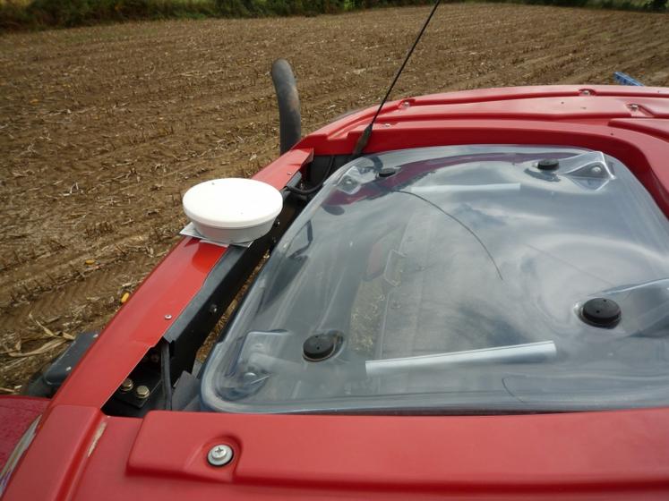 Antenne Trimble pour autoguidage EZ-Steer.